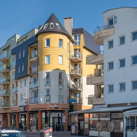 Apartment Port I, Sun & Snow *