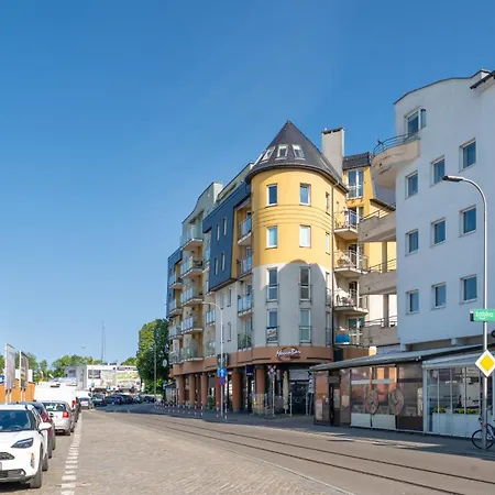 Port I, Sun & Snow קולובז'ג