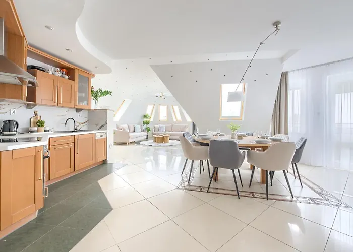 Port I, Sun & Snow *