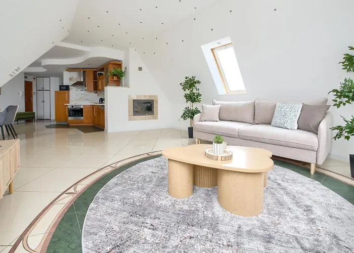 Port I, Sun & Snow * Kolberg